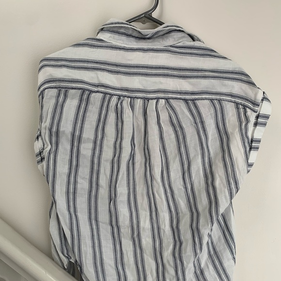 Thin striped button up shirt - Picture 3 of 5